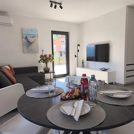 Apartman Senna Coastal - Modern Croatia Trogir